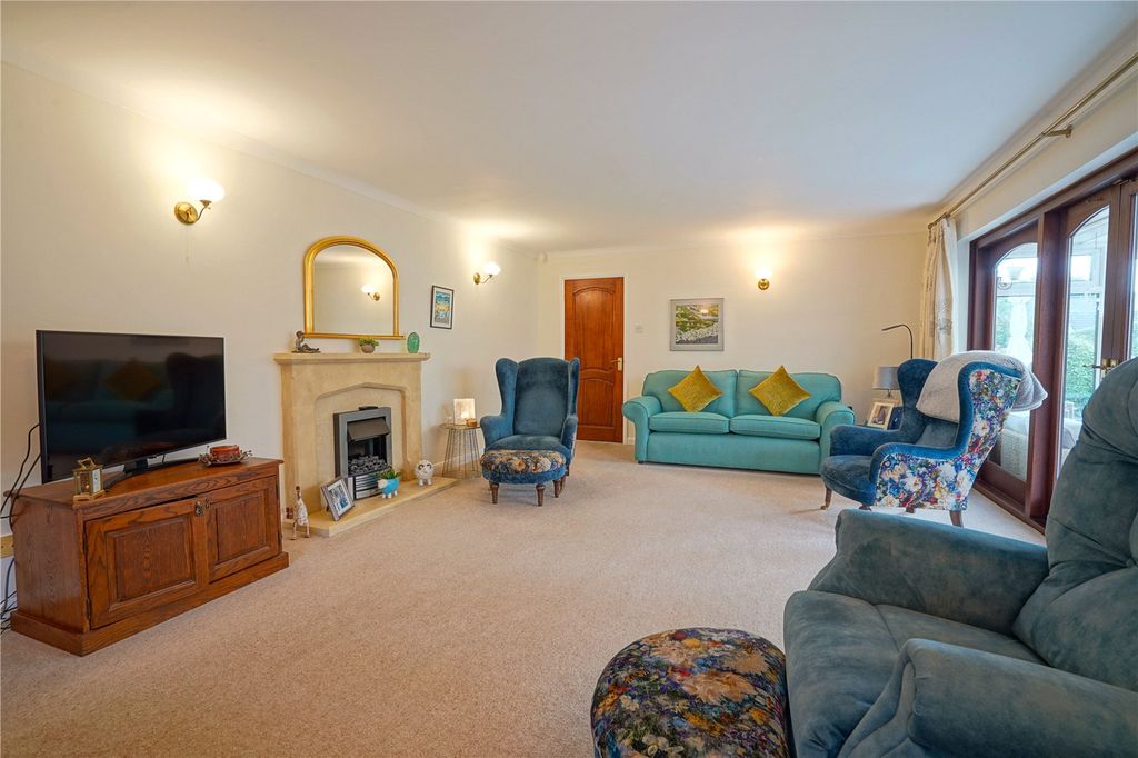 Property photo 3 of 25 Picture No. 15