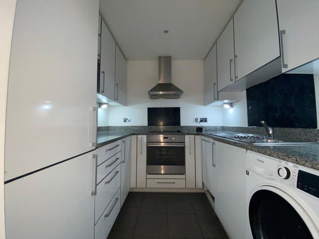 Property photo 3 of 11 Gallery