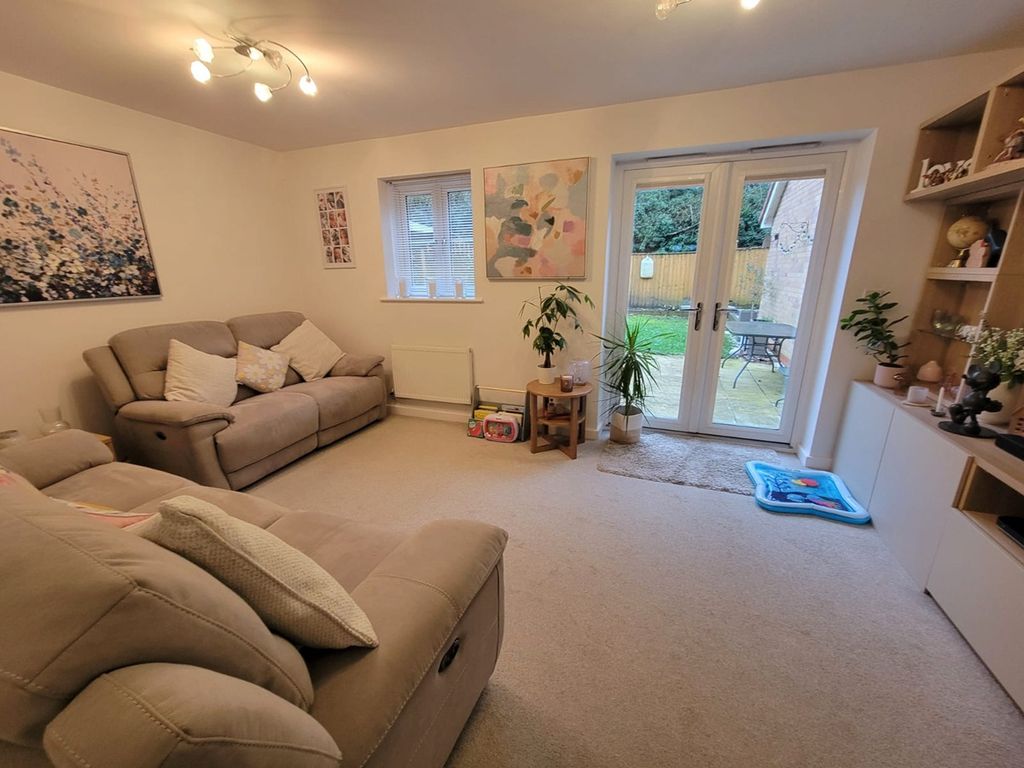 Property photo 2 of 15