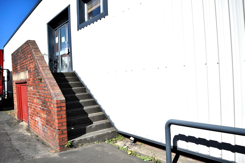 Property photo 3 of 11