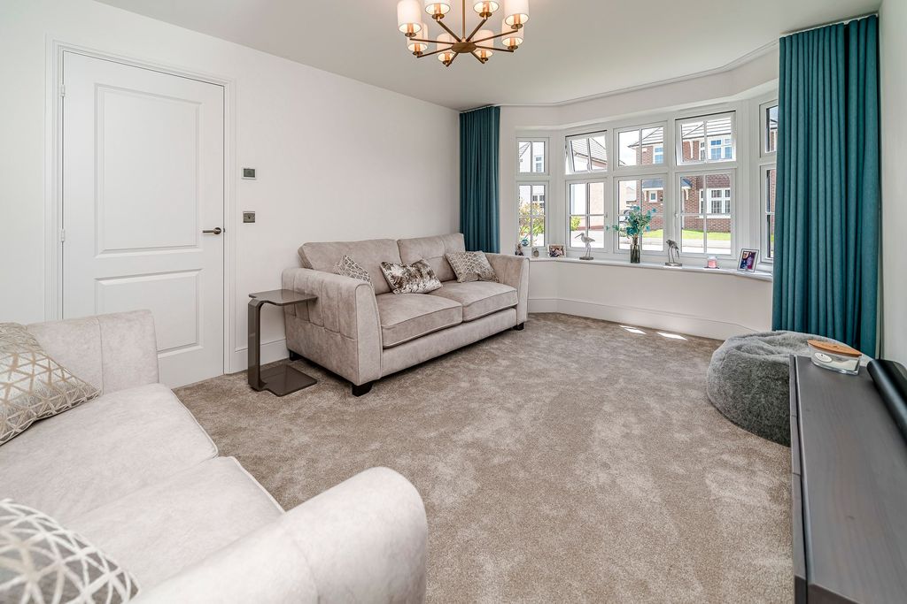 Property photo 3 of 53