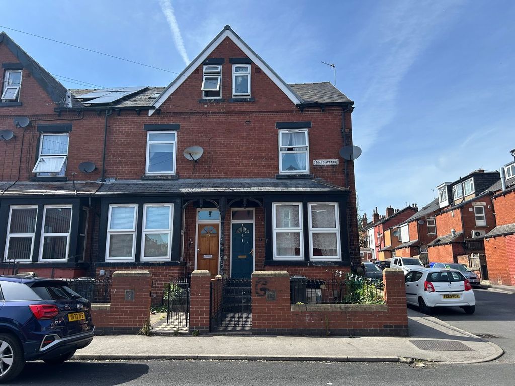 Property photo 1 of 9