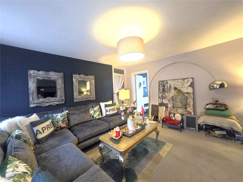 Property photo 3 of 13 Picture No. 05