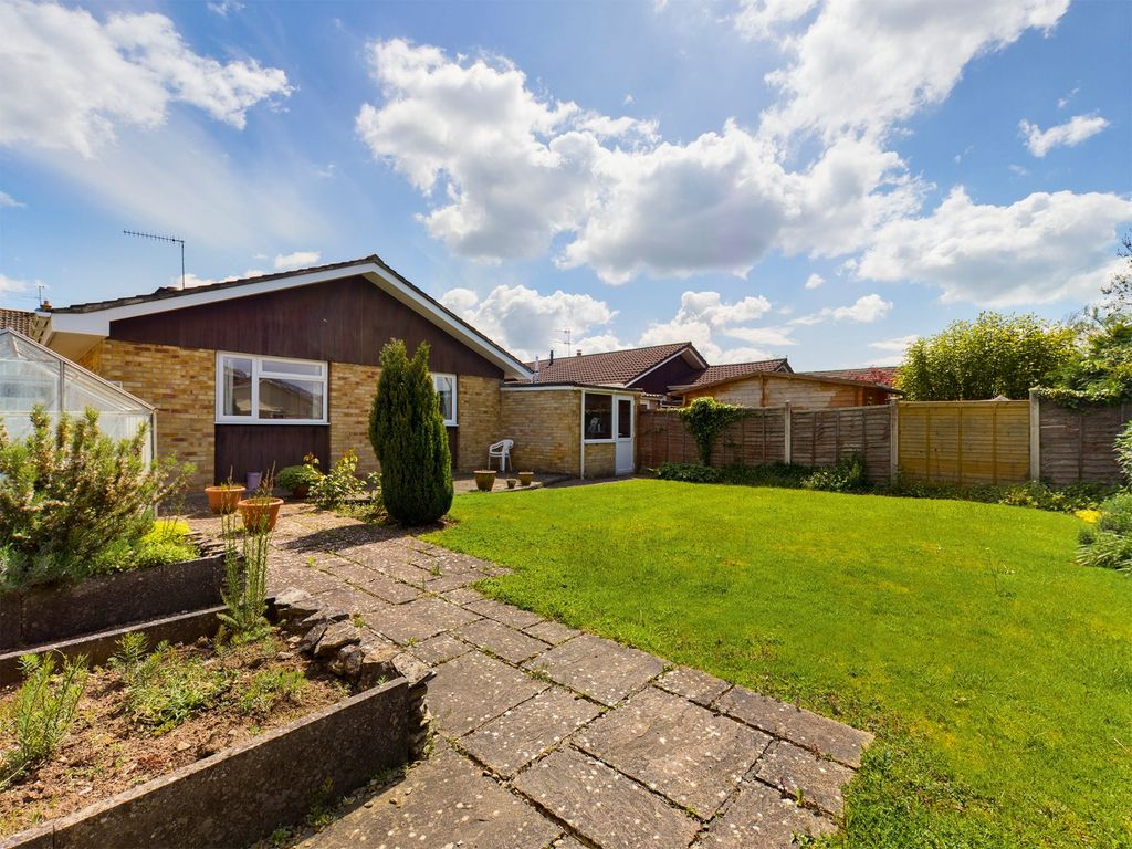 Property photo 1 of 12 Garden