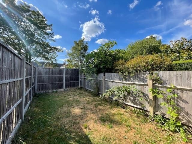 Property photo 3 of 10 Outside View