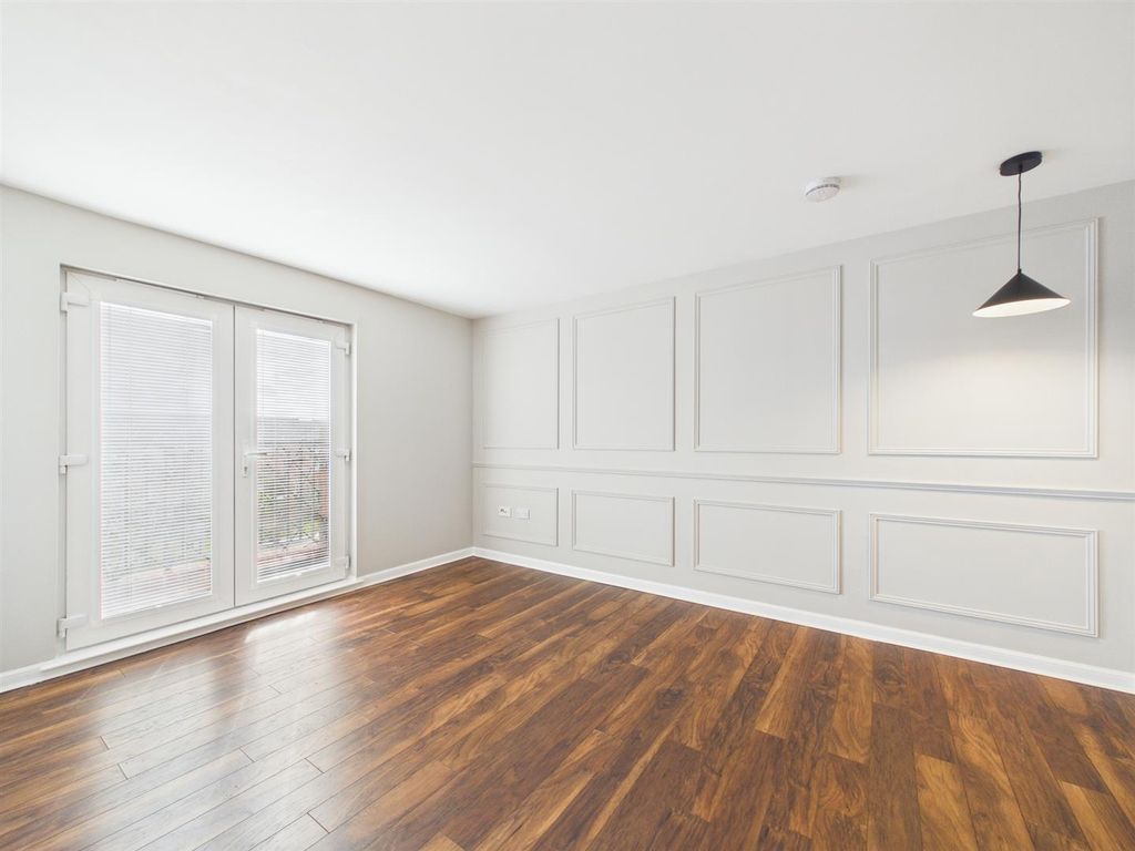 Property photo 3 of 14 Cam03782G0-Pr0299-Still021_Alt.Jpg