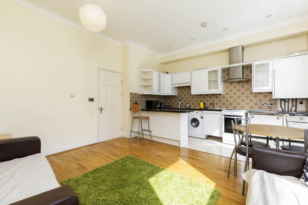 Property photo 1 of 4
