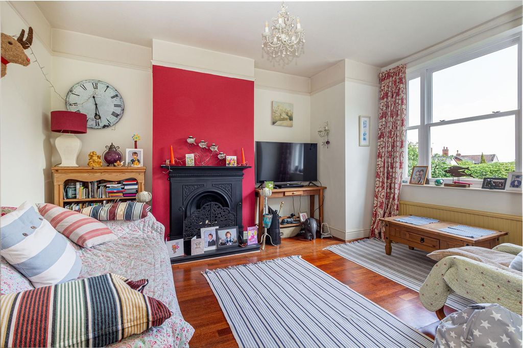 Property photo 2 of 22 Living-Room-1.Jpg