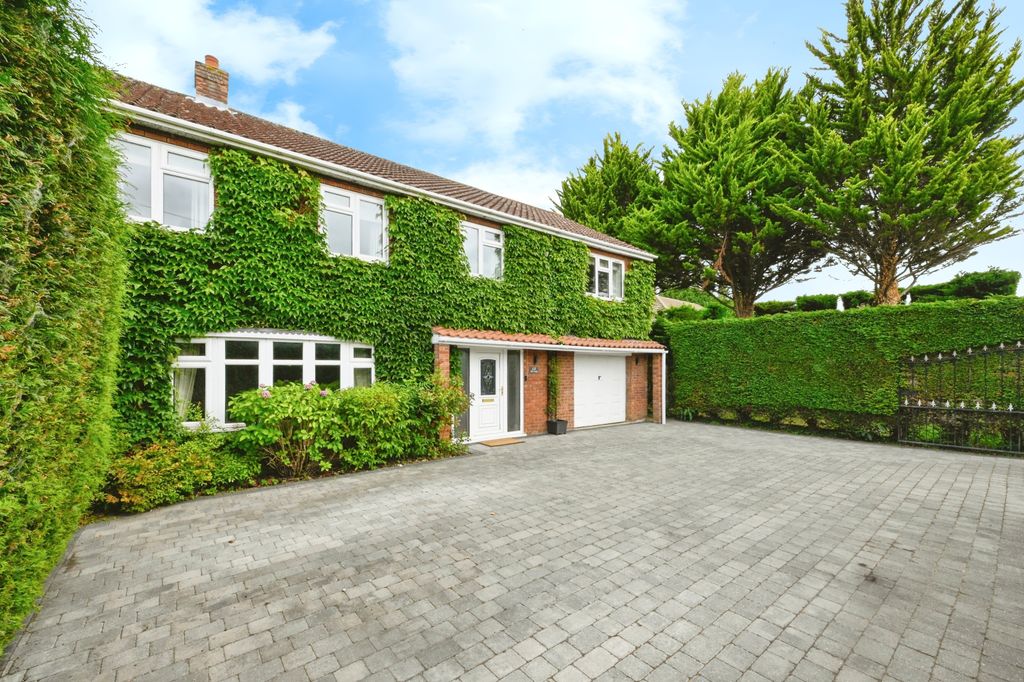 Property photo 1 of 20 125056