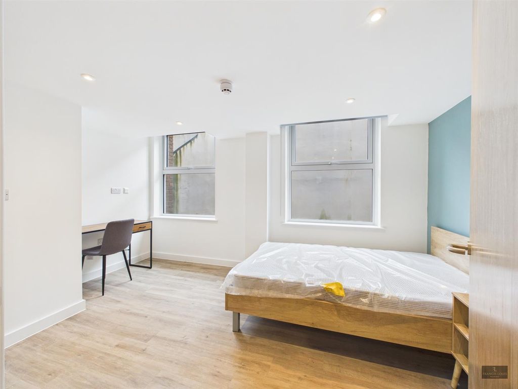 Property photo 1 of 6 Cam02887G0-Pr0672-Still003.Jpg