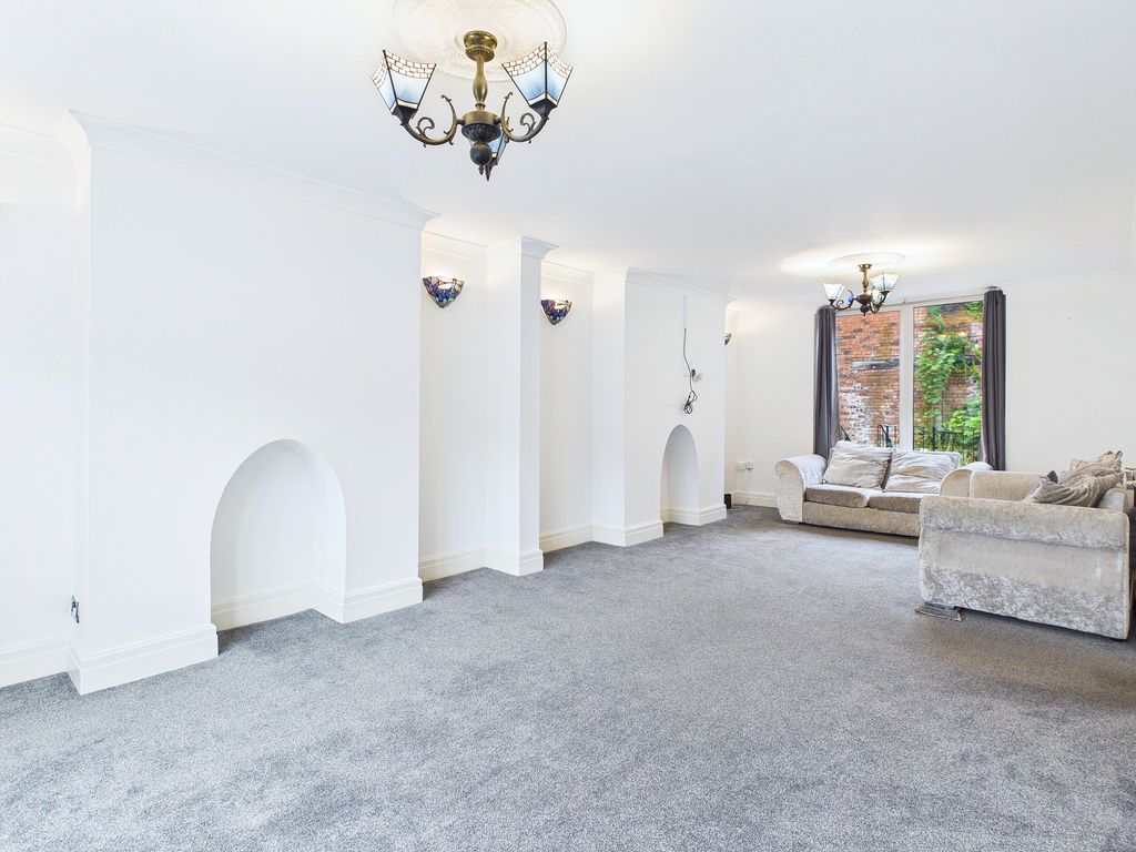 Property photo 3 of 30