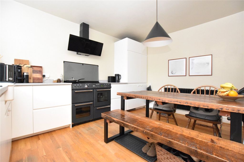 Property photo 3 of 15 Picture No. 22