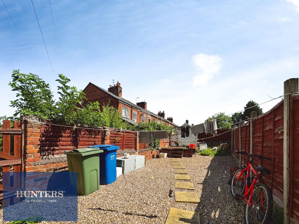 Property photo 2 of 9 273c4500-Rear 20Garden 2001.Jpeg