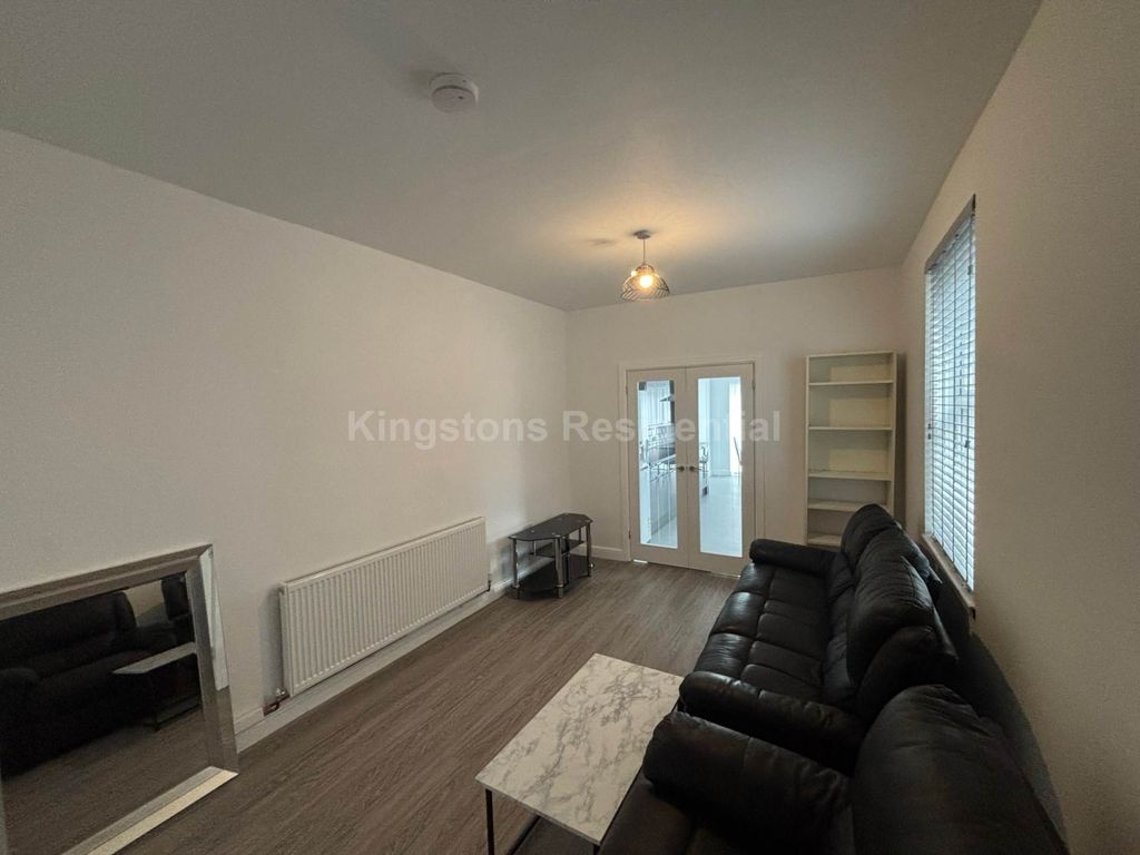 Property photo 1 of 32