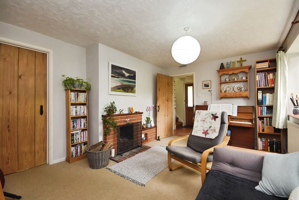 Property photo 3 of 21
