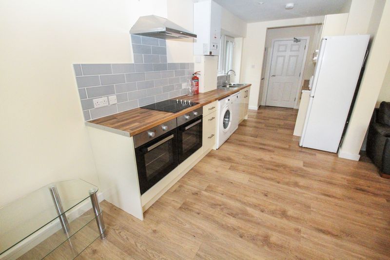 Property photo 3 of 13 Photo 11