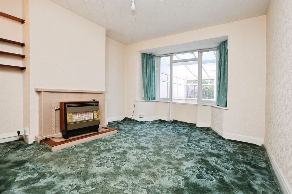 Property photo 3 of 15