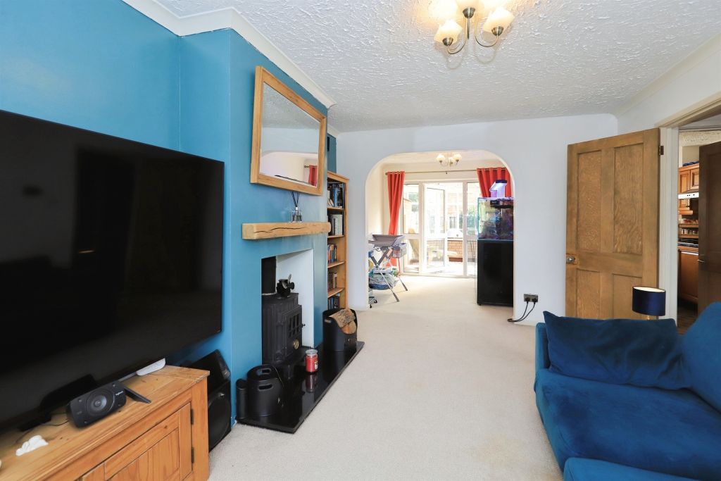 Property photo 3 of 17