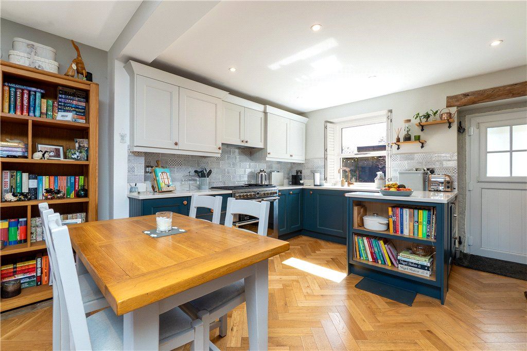 Property photo 3 of 20 Kitchen Dining Area