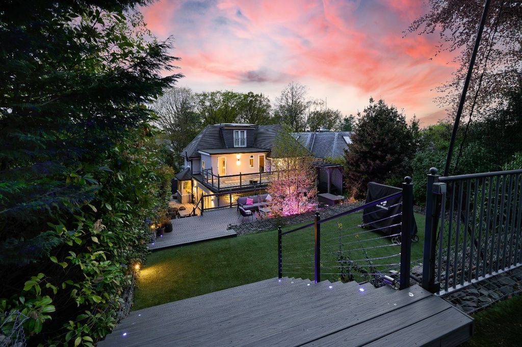 Additional image 32 of 5 bed detached house for saleDrakes Close, Esher, Surrey KT10