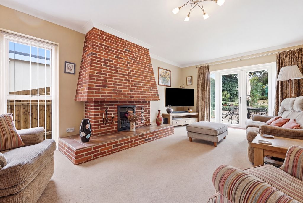 Property photo 2 of 21 12_Img_1353