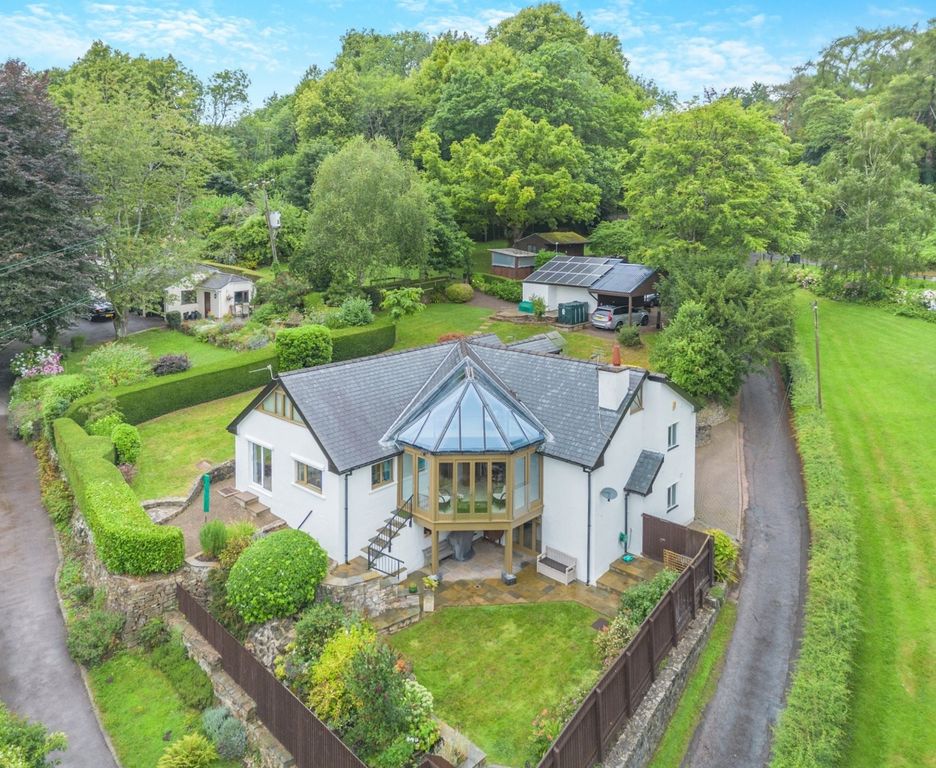 Property photo 3 of 43