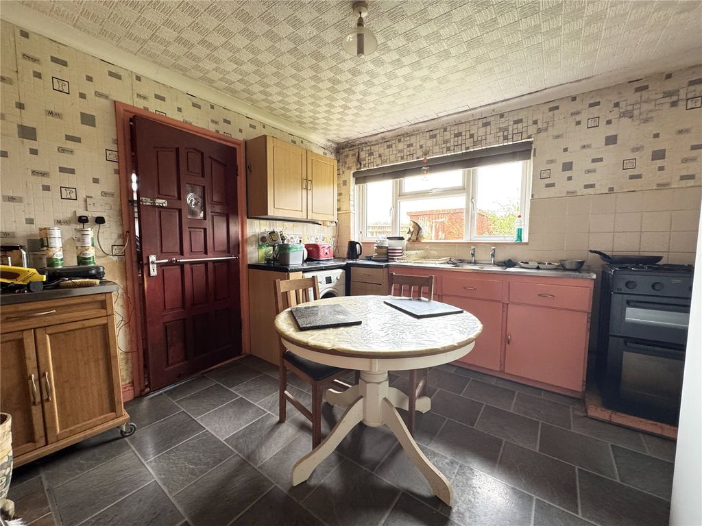 Property photo 3 of 14 Picture No. 01