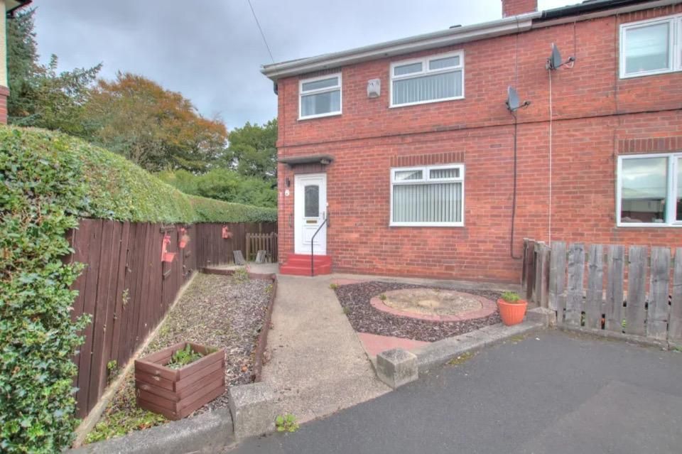 Property photo 1 of 10 3 Bedroom Semi Detached For Rent On  Ambleside, Throckley, Newcastle Upon Tyne, Ne15 9He