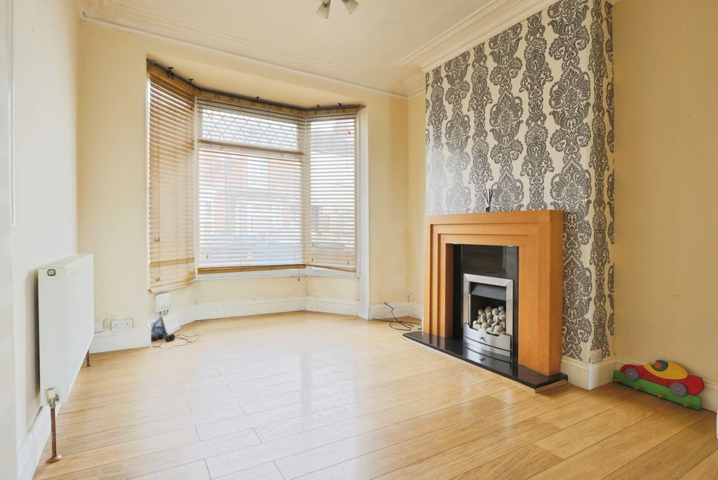 Property photo 2 of 11 3089924