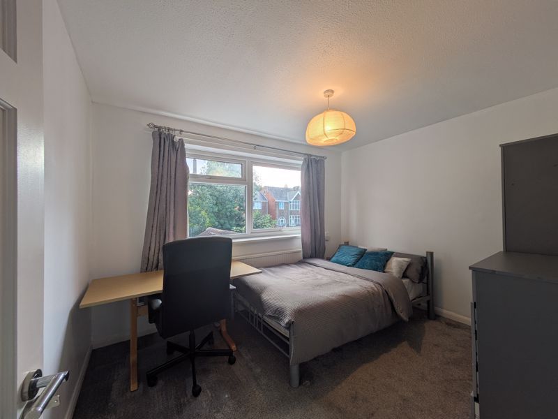 Property photo 3 of 11 Photo 2