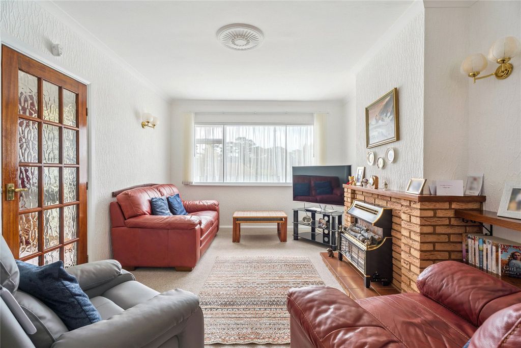 Property photo 2 of 17 Sitting Room