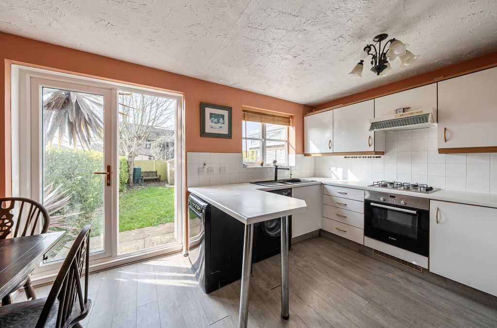 Property photo 3 of 19