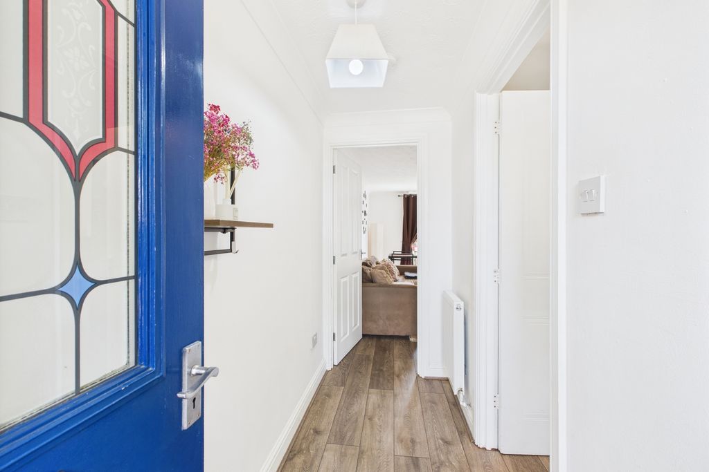 Property photo 3 of 13 Entrance