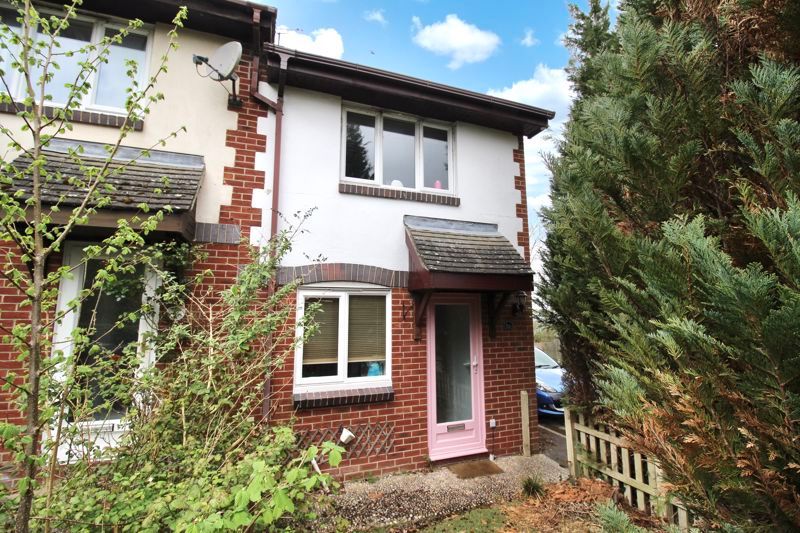 Property photo 1 of 8 Front External