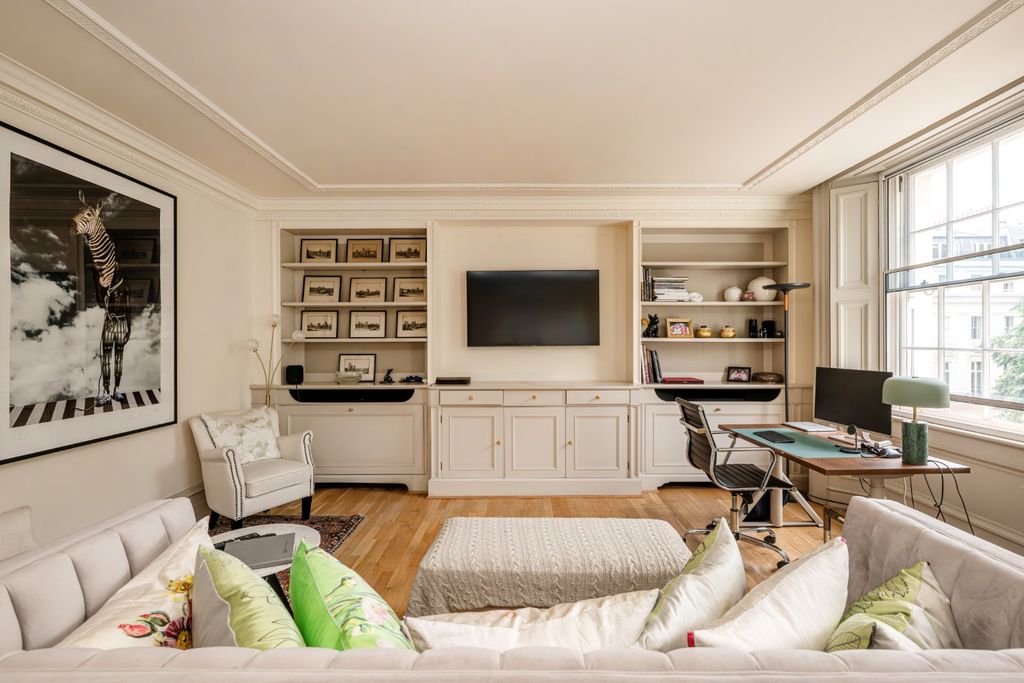 Property photo 3 of 11 Picture No. 12