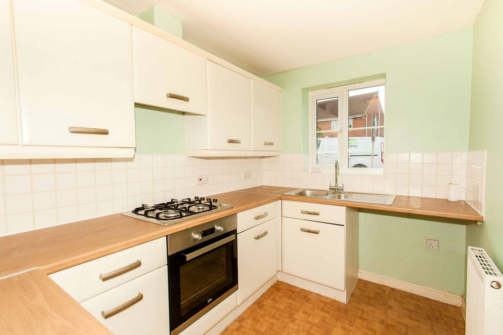 Property photo 2 of 24