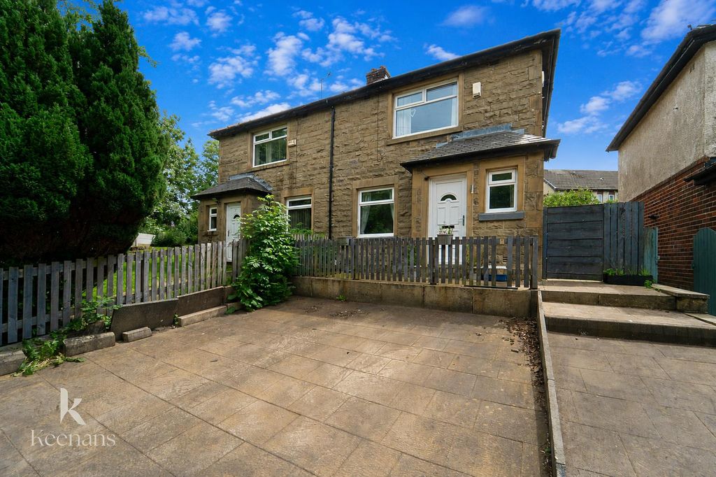 Property photo 1 of 20 Pendle-20.Png