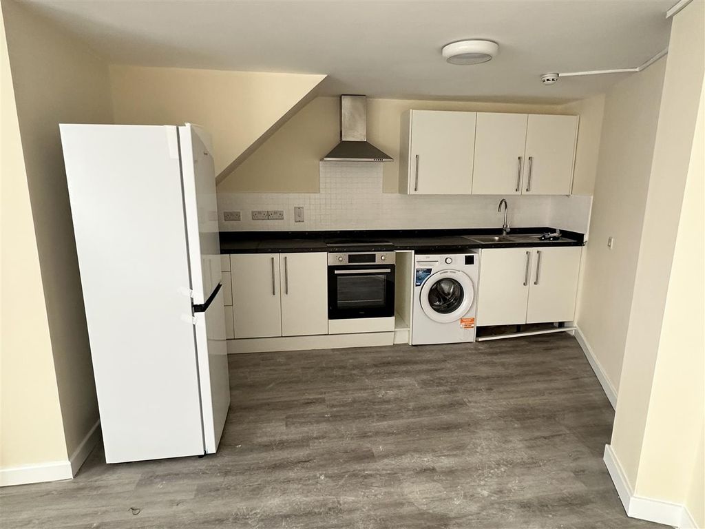 Property photo 2 of 6 Modern Kitchen With Integrated Appliances...
