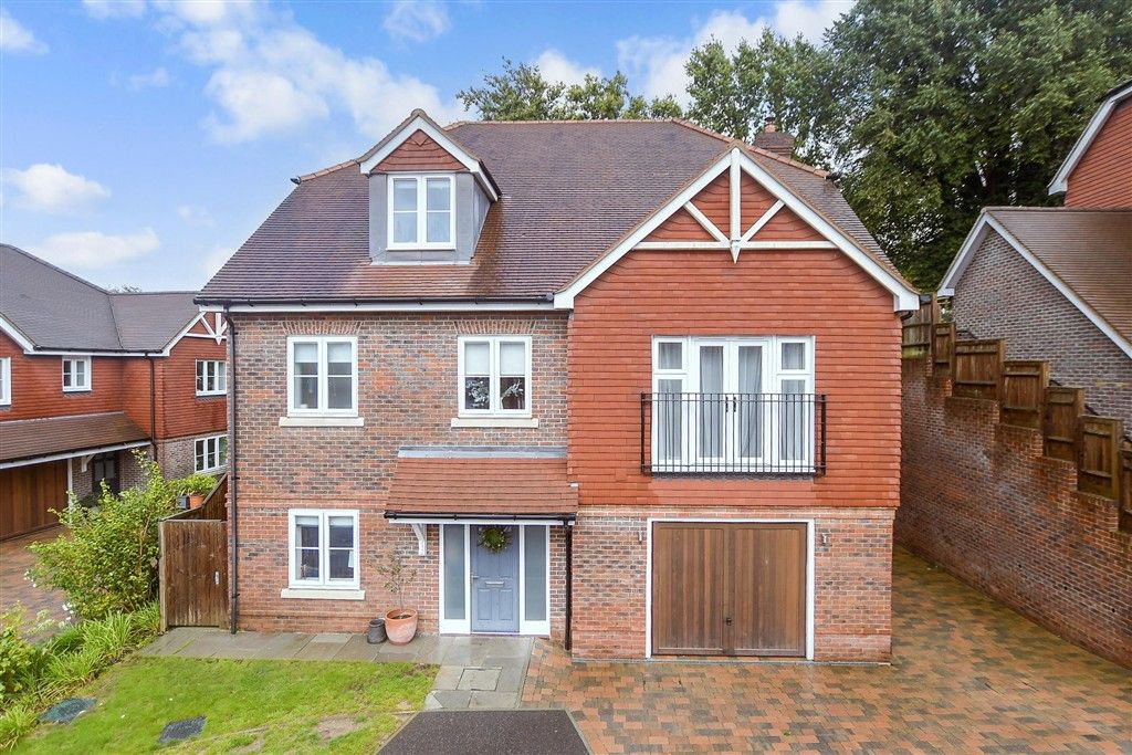 Property photo 3 of 16 External (Web)