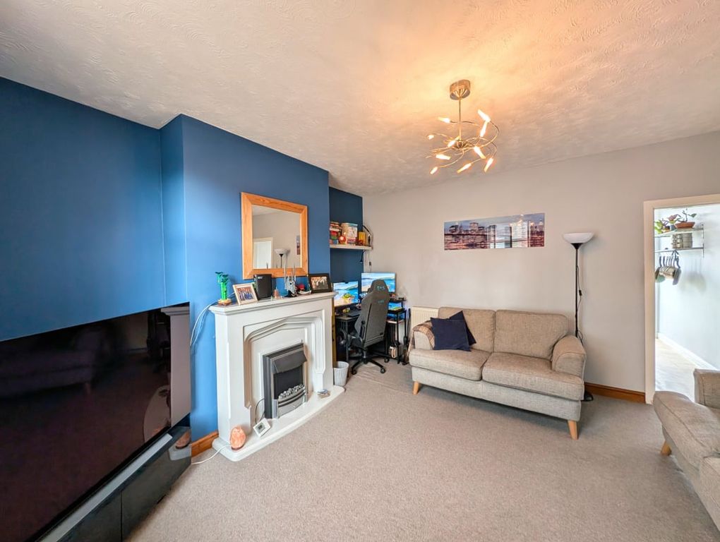 Property photo 3 of 16