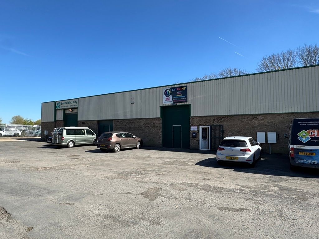 Property photo 3 of 13 Photo 2