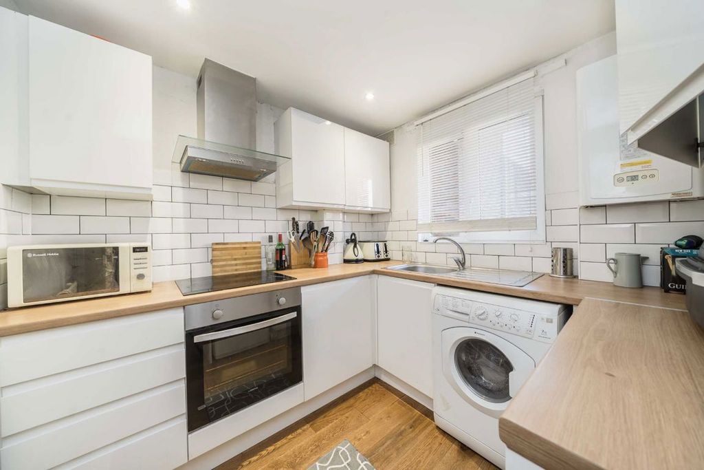 Property photo 2 of 4