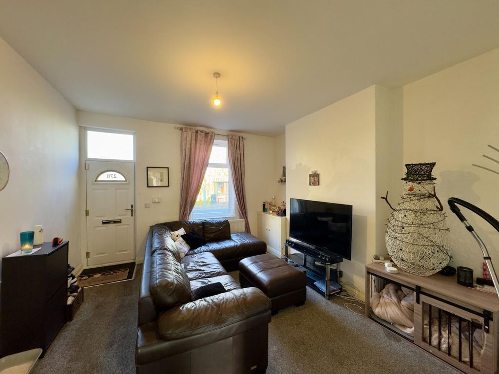 Property photo 3 of 11 Accrington Road, Burnley, For Sale, Modern Method