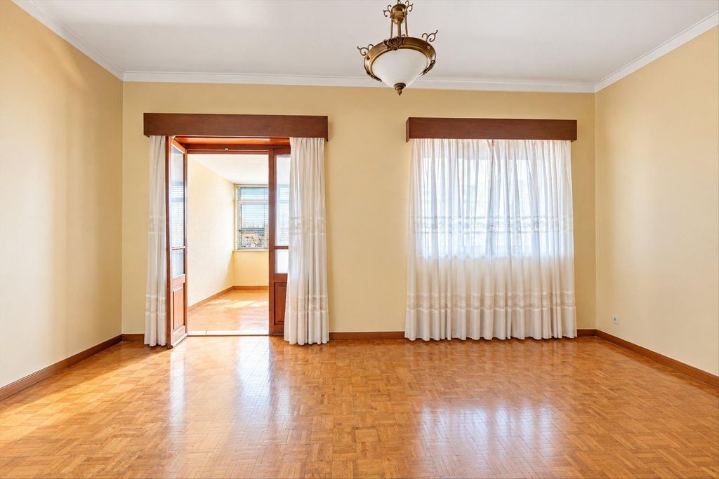 Property photo 1 of 1 1-Bedroom Apartment, Almada