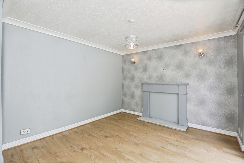 Property photo 3 of 20 Pbox-Img.Jpg