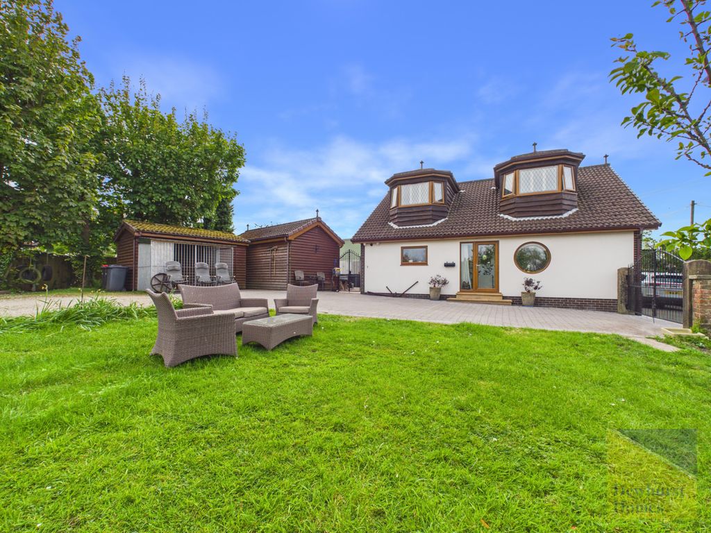 Property photo 1 of 30