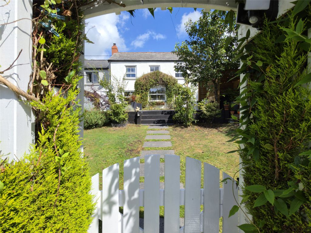 Property photo 1 of 17 Picture No. 05