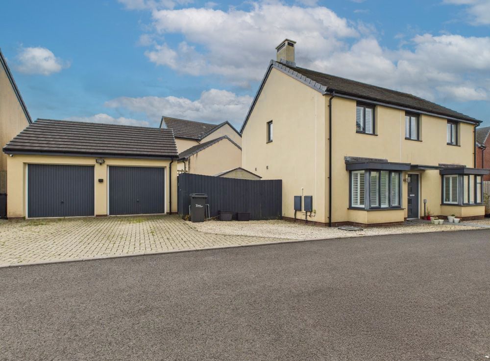 Property photo 1 of 21