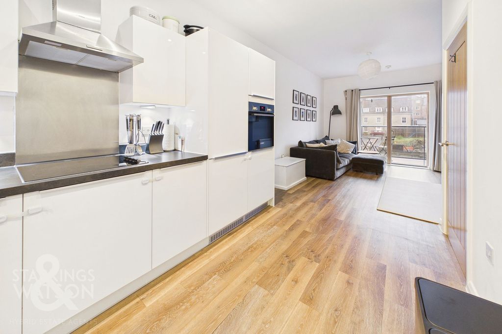 Property photo 2 of 15