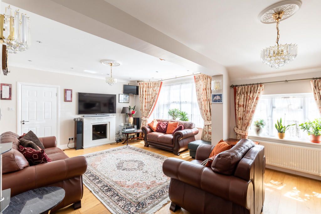 Property photo 3 of 22